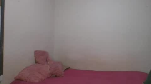 KAHELIINDEPENDENT MODEL online show from 12/29/24, 02:17