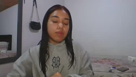 KAHELIINDEPENDENT MODEL online show from 03/08/25, 01:03