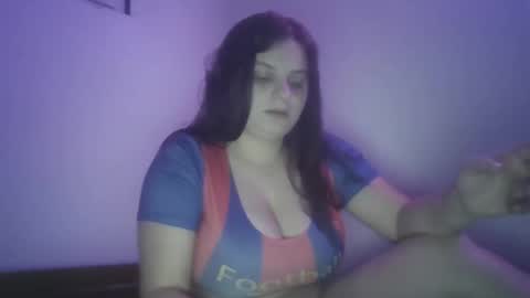 Snapshot of kaia_kendra chatting on 12/14/25, 08:02 Kaia online show from 12/14/25, 08:02