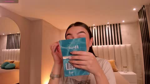 Kaia Ferreira online show from 02/24/26, 04:38