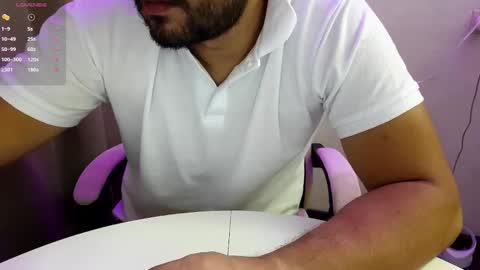 kaifik online show from 11/18/25, 01:59