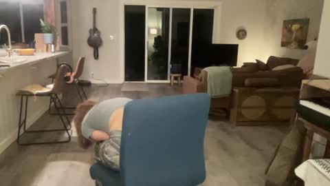 Snapshot of kaileeshy chatting on 11/16/25, 04:18 Kailee Smile online show from 11/16/25, 04:18