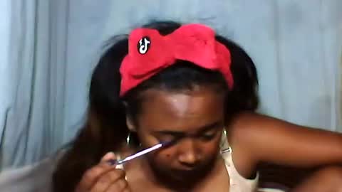 kaillah online show from 12/04/25, 07:17