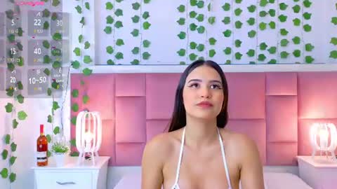 Snapshot of kaily_sweet1 chatting on 06/15/26, 11:23 kelly online show from 06/15/26, 11:23