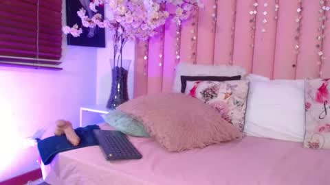 Snapshot of kailye_jones chatting on 01/25/25, 01:10 kailye Jones online show from 01/25/25, 01:10