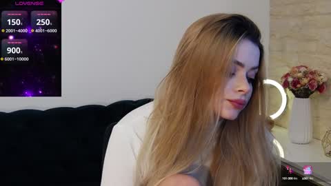 Snapshot of kailyn_moen01 chatting on 12/06/24, 07:23 Kailyn online show from 12/06/24, 07:23