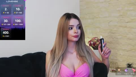 Snapshot of kailyn_moen01 chatting on 12/11/24, 11:00 Kailyn online show from 12/11/24, 11:00