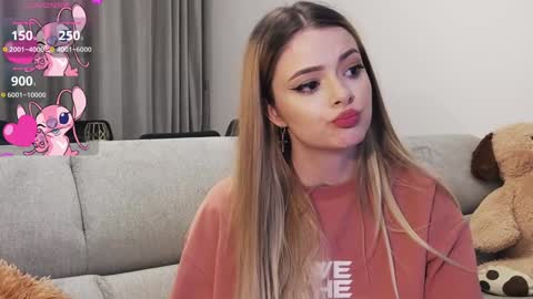 Snapshot of kailyn_moen01 chatting on 01/26/25, 12:37 Kailyn online show from 01/26/25, 12:37