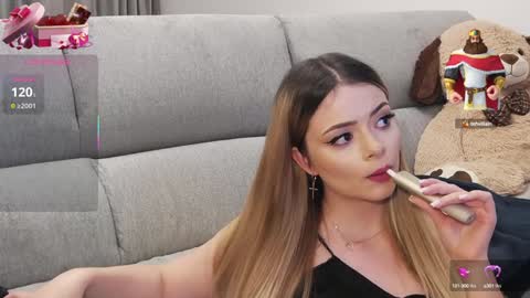 Snapshot of kailyn_moen01 chatting on 02/08/25, 12:17 Kailyn online show from 02/08/25, 12:17