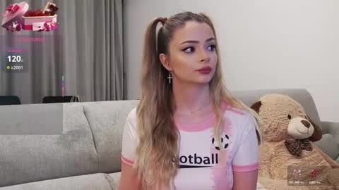 Snapshot of kailyn_moen01 chatting on 02/15/25, 09:48 Kailyn online show from 02/15/25, 09:48