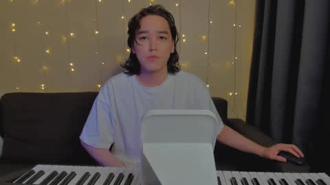 Snapshot of kain_takedaa chatting on 12/14/24, 02:01 Kain online show from 12/14/24, 02:01