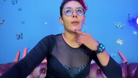 kaira_mosse_ online show from 04/24/26, 11:45