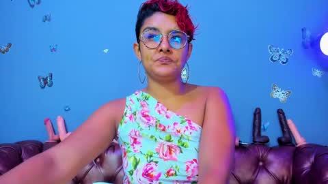 kaira_mosse_ online show from 05/01/26, 11:04