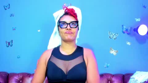 kaira_mosse_ online show from 05/22/26, 12:00