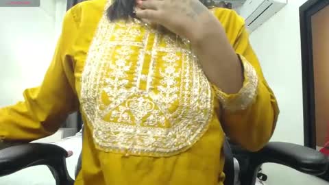 Snapshot of kairadayaamaii chatting on 05/20/26, 12:00 Kaira online show from 05/20/26, 12:00