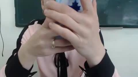 Snapshot of kairastar chatting on 04/23/26, 10:36 Milana online show from 04/23/26, 10:36