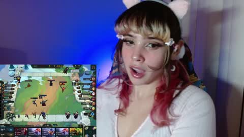 Snapshot of kairilovescumm chatting on 12/22/24, 02:49 Kairi online show from 12/22/24, 02:49