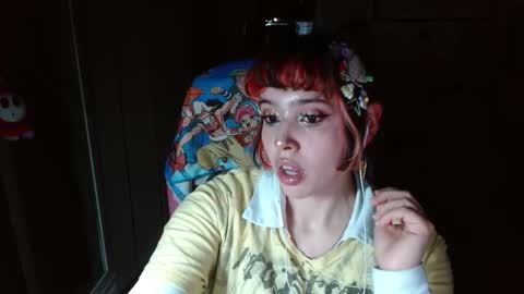 Snapshot of kairilovescumm chatting on 12/01/25, 01:54 Kairi online show from 12/01/25, 01:54