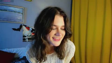 Eshley online show from 10/31/25, 10:11