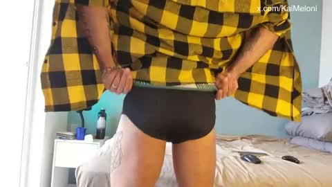 Kairos Meucci online show from 10/19/25, 05:02