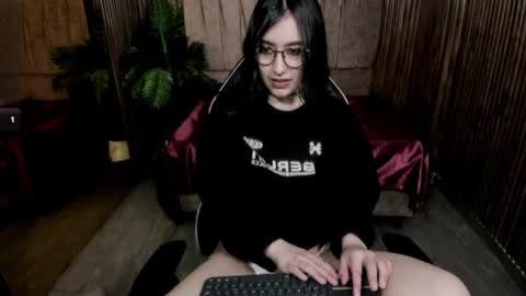 Snapshot of kairy_tay chatting on 04/10/26, 03:34 Kairy online show from 04/10/26, 03:34