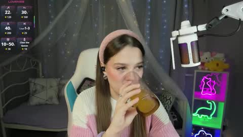 Snapshot of kaisajenner chatting on 02/04/26, 12:11 Kaisa online show from 02/04/26, 12:11