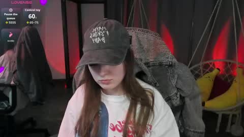 Snapshot of kaisajenner chatting on 04/13/26, 09:53 Kaisa online show from 04/13/26, 09:53
