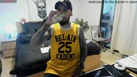 Snapshot of kaiser679 chatting on 02/21/25, 03:01 kaiser679 online show from 02/21/25, 03:01