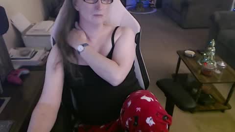 Camprincess331 online show from 11/27/25, 02:46