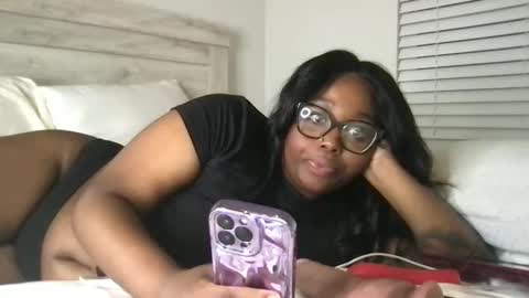 Snapshot of kaitlyncamsx chatting on 02/05/25, 06:56 kaitlyncamsx online show from 02/05/25, 06:56