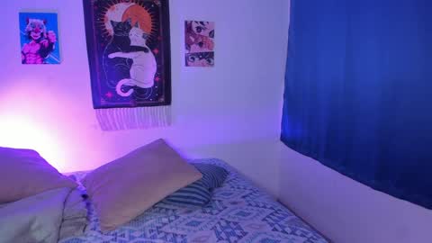 Snapshot of kalahnna chatting on 04/09/26, 02:11 Kalahnna online show from 04/09/26, 02:11