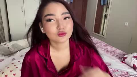 Snapshot of kalalinet chatting on 07/16/26, 01:17 Sakura online show from 07/16/26, 01:17