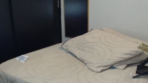 Snapshot of kale_19 chatting on 02/08/25, 02:04 Kale online show from 02/08/25, 02:04