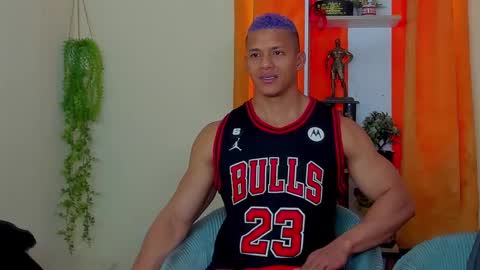 Snapshot of kale_tomson chatting on 02/18/25, 04:37 kale thomson online show from 02/18/25, 04:37