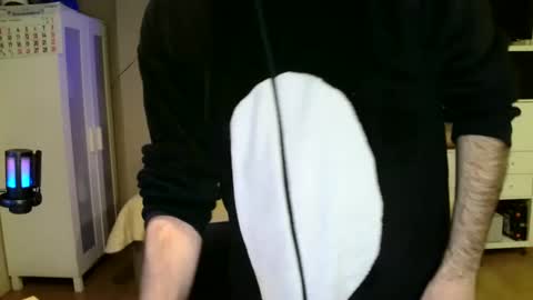 Snapshot of kalem48 chatting on 01/07/25, 11:14 MusicMen49 online show from 01/07/25, 11:14