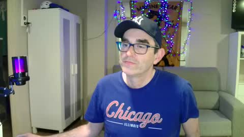 Snapshot of kalem48 chatting on 02/10/25, 12:08 MusicMen49 online show from 02/10/25, 12:08