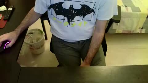 Snapshot of kalem48 chatting on 12/17/25, 02:34 MusicMen49 online show from 12/17/25, 02:34