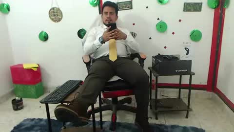 Snapshot of kalethbigdick88 chatting on 06/15/26, 02:25 Kaleth online show from 06/15/26, 02:25