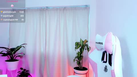 Kali Ka Please help me with your thumbs up its important   dont forget my birthday on October 26 online show from 03/12/25, 07:49