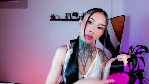 Snapshot of kali_ka chatting on 05/23/26, 03:49 Kali Ka Please help me with your thumbs up its important dont forget my birthday on October 26 online show from 05/23/26, 03:49