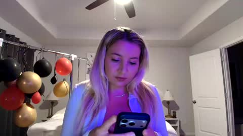 Snapshot of kaliii_jones chatting on 07/19/26, 05:00 Kaliii jones online show from 07/19/26, 05:00