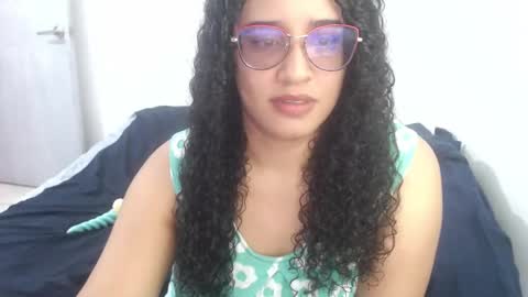 Snapshot of kaliith chatting on 03/04/25, 01:38 Kaliith online show from 03/04/25, 01:38