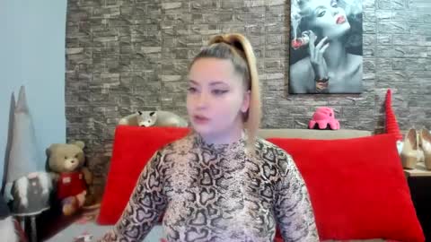 Snapshot of kalindahot chatting on 01/22/25, 07:13 kalindahot online show from 01/22/25, 07:13
