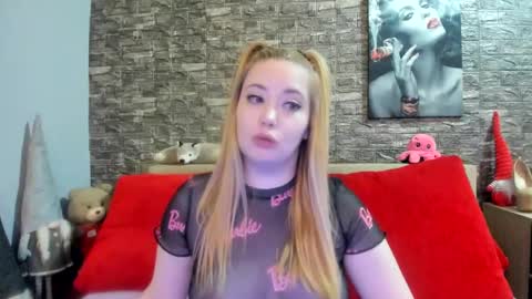 Snapshot of kalindahot chatting on 02/14/25, 10:25 kalindahot online show from 02/14/25, 10:25