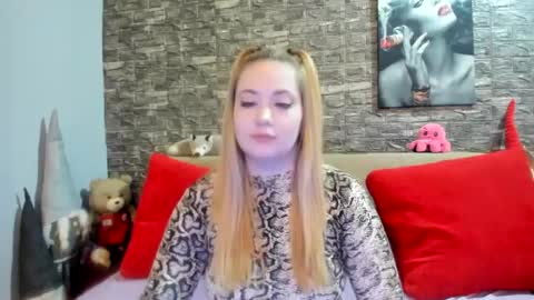 Snapshot of kalindahot chatting on 03/06/25, 01:16 kalindahot online show from 03/06/25, 01:16