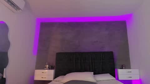 Carolina   online show from 03/10/25, 04:35