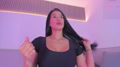 Carolina   online show from 11/26/25, 12:17