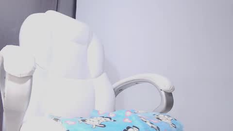 Hannah online show from 11/29/25, 06:55