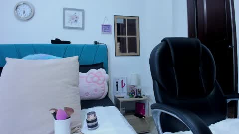 Snapshot of kam_lopez chatting on 05/18/26, 08:58 Kamilalopez online show from 05/18/26, 08:58