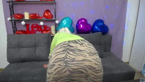 Snapshot of kamaliasim chatting on 02/24/25, 01:13 KamaliaSim online show from 02/24/25, 01:13